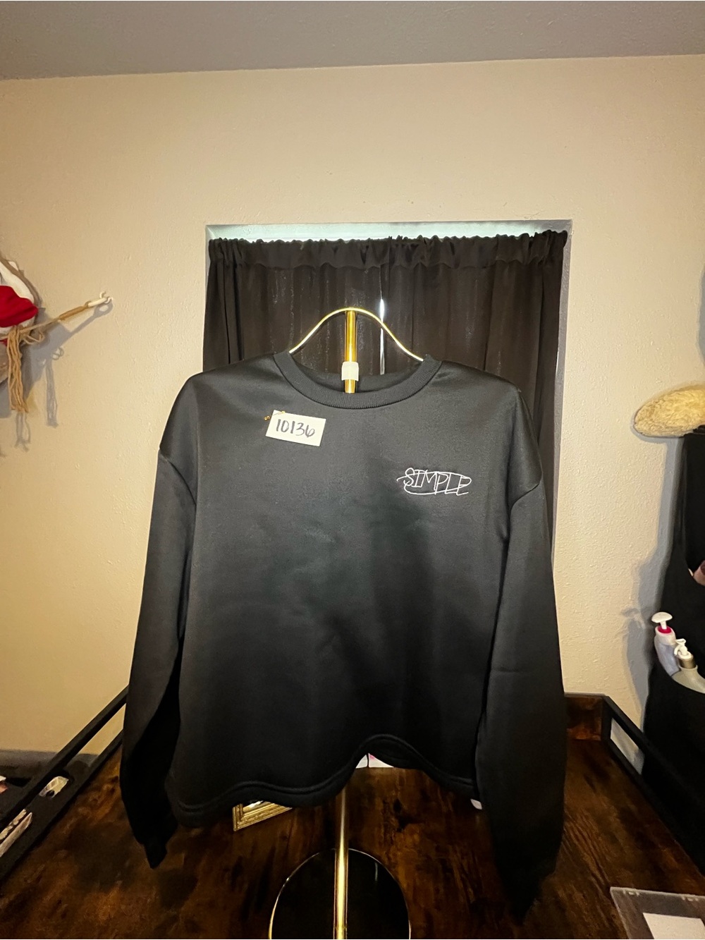 Manfinity Keep It Simple Black Graphic Sweatshirt L